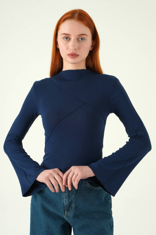 8238A Bisiklet Yaka Ön Çimalı Bluz-Laci - 1